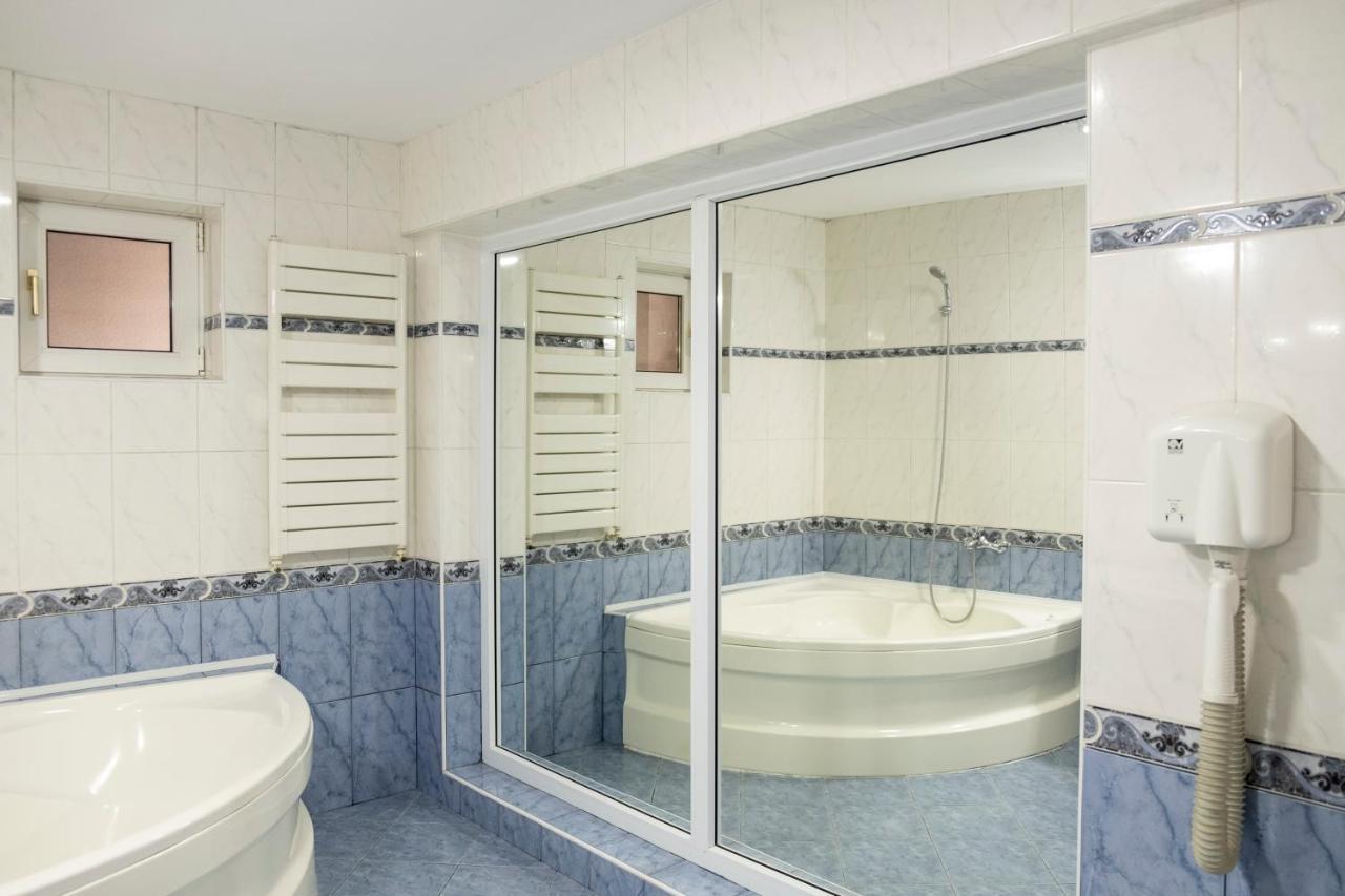 Casa Gabriela Ξενοδοχείο Βουκουρέστι Εξωτερικό φωτογραφία